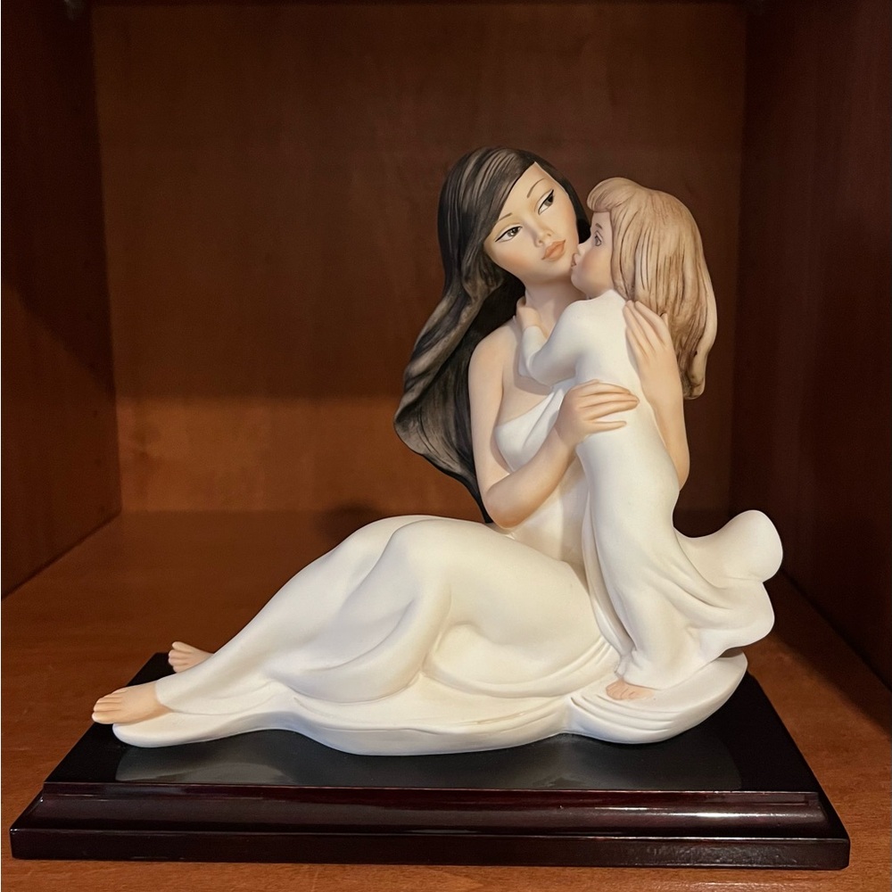 GIUSEPPE ARMANI MY LITTLE GIRL Sculpture